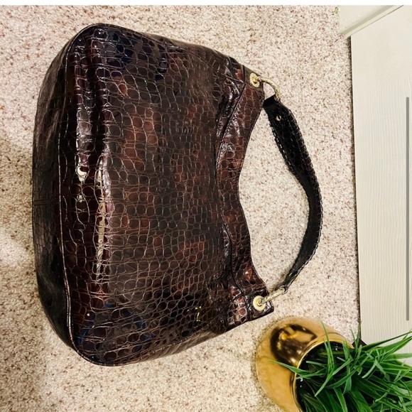 Burgundy Antonio Melani Purse - Picture 3 of 7